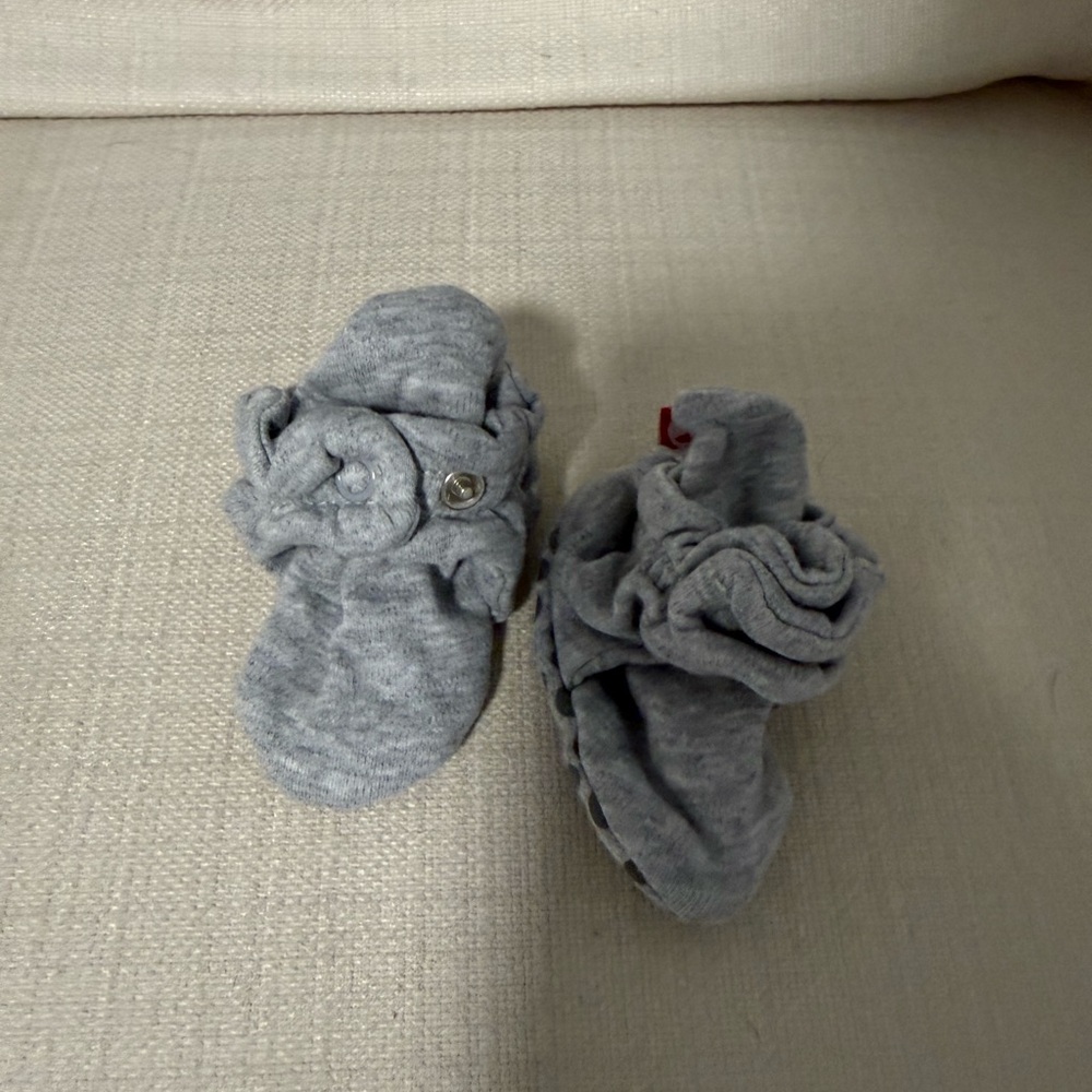 Zutano Gray Baby Booties